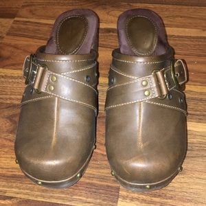 Bingo Clogs “Brighton”